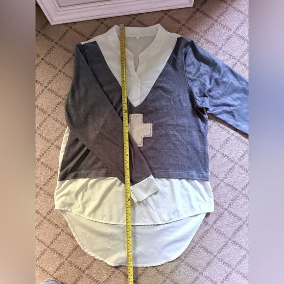 White long sleeved tunic with faux gray V neck overlay with cross NWOT L - Picture 5 of 11